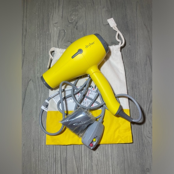 Drybar Baby Buttercup Blow-Dryer - Picture 4 of 4